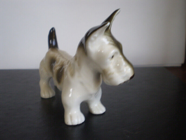 Royal Dux Dog Figurine - " Terrier " - in Arts & Collectibles in Kitchener / Waterloo - Image 3