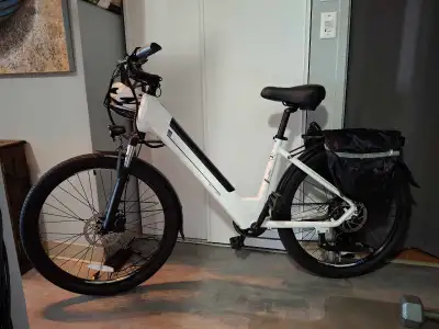 VÉLO ÉLECTRIQUE NEUF 500 WATTS., View more