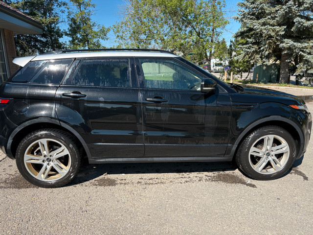 2012 Range Rover evoque in Cars & Trucks in Calgary - Image 2
