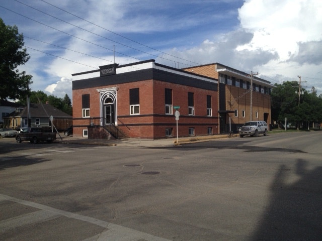 Weyburn downtown 1 bdrm apartment/wifi,power,heat,a/c,water, inc 1