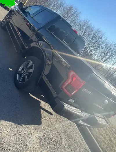 2017 Ford F-150 4WD SuperCrew 145 XLT - Panoramic sunroof, Ecoboost Sport with low Milage.