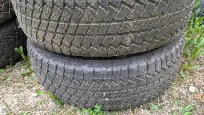 Bridgestone Dueler AT Four take off tires with only a few hundred km on them. Basically new tires. I...