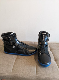 NEW- VLADO Running shoes (Size 11)