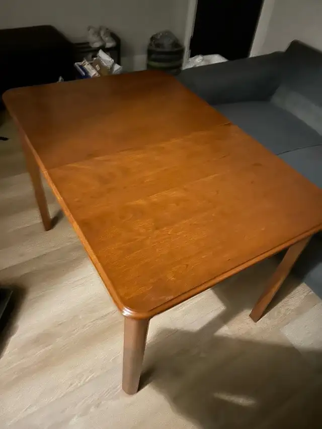 Solid Wood Expandable Kitchen Table 
