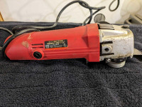 King Canada 8204AG 4-1/2 inch 4.2Amp Angle Grinder 