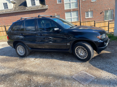 BMW x5 3.0i runs and drives no issue 
