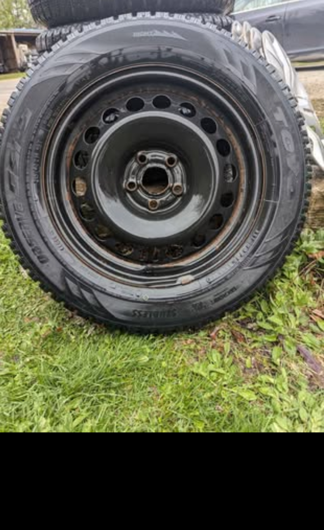 Winter tires on factory Chevrolet 5bolt rims in Tires & Rims in Peterborough - Image 2