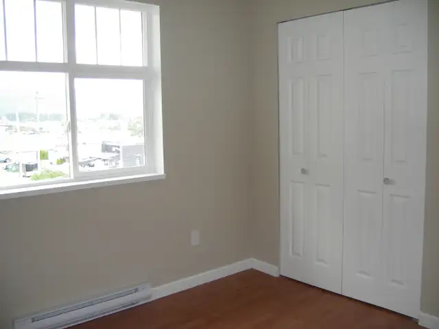 3 bedroom 2 baths apartment in Long Term Rentals in Mission - Image 6