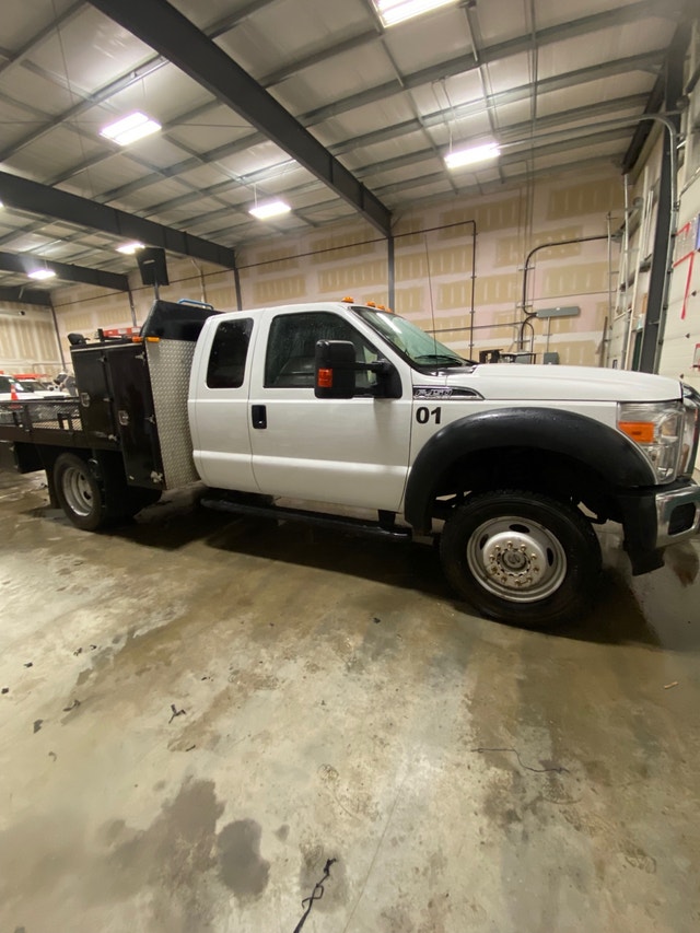 Flat deck f450 dually 2011 Heavy Trucks Winnipeg Kijiji