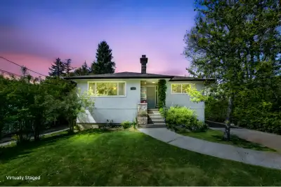 FURNISHED! CENTRAL LOCATION 10 MINUTES FROM EVERYTHING. Bus Stop outside. Beautiful location. Huge 2...