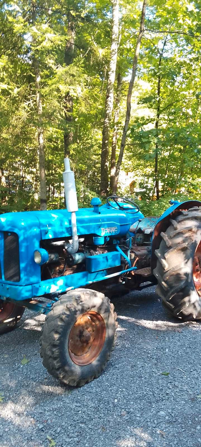 Fordson diseal tractor 1954 in Farming Equipment in Trenton - Image 2
