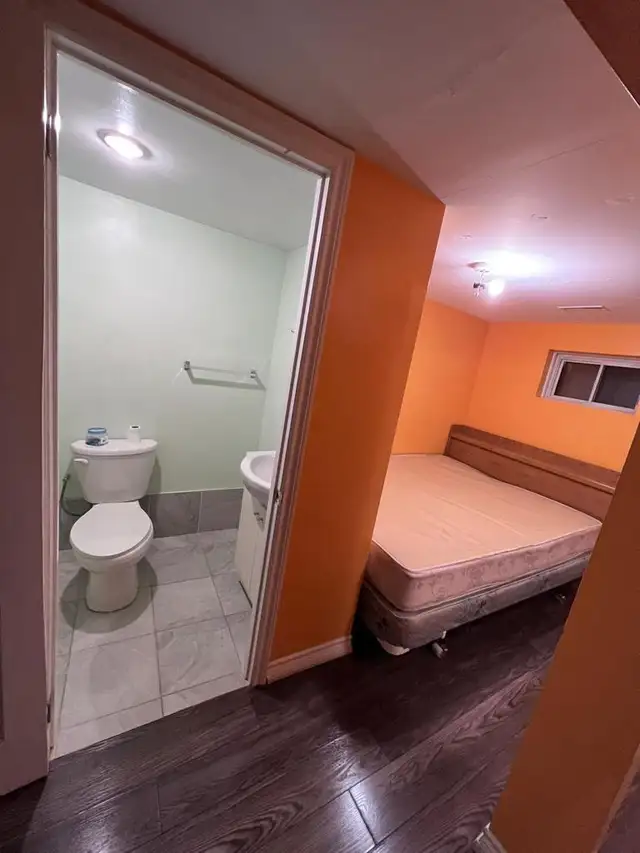 Studio basement near Bramalea city center & GO station- Fleetwoo in Room Rentals & Roommates in Mississauga / Peel Region - Image 3