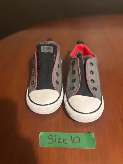 Converse shoes size 10 kids never worn, View more