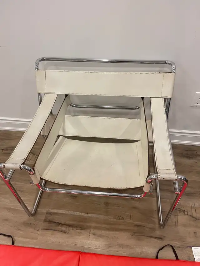 Wasaily  chairs in Chairs & Recliners in Markham / York Region - Image 6