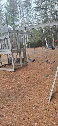 Play set with slide