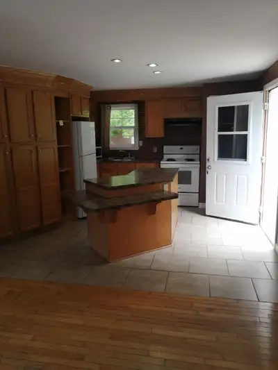 2 bedroom house utilities included