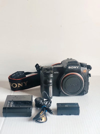 Sony  A-700 Digital SLR  12.2 MP Camera-BODY ONLY 