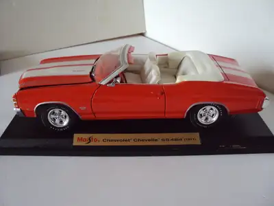 MAISTO DIECAST - CHEVROLET 1971 CHEVELLE SS454 1:18 SCALE SIZE, View more