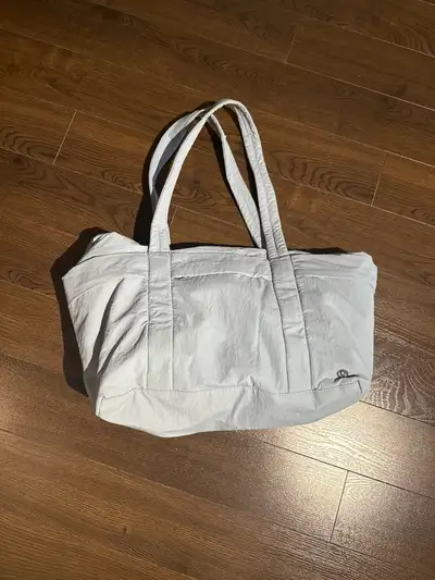 Lululemon light blue bag, View more