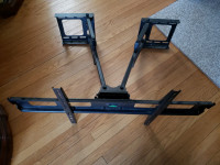 Full Motion TV Wall Mount
Suitable for up to 90" TV
$130