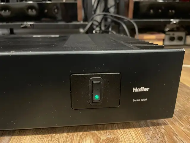 Hafler 9290 150WPC stereo hi-fi power amplifier in Stereo Systems & Home Theatre in Kingston - Image 4