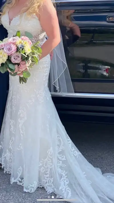 Size 12/14 beautiful wedding gown, View more