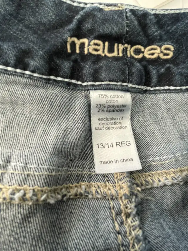 Maurices Boot Cut Low Rise Women’s Jeans; Embellished Pockets in Women's - Bottoms in Calgary - Image 7