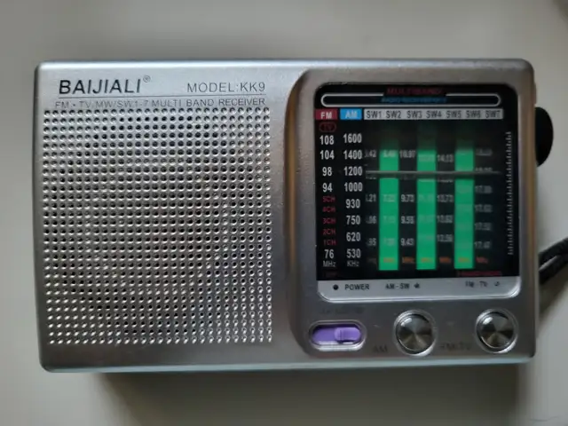 BAIJIALI KK9 AM/FM Portable Radio with Headphone Jack in General Electronics in Oshawa / Durham Region - Image 3