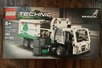 LEGO Technic Mack LR Electric Garbage Truck ( 42167 ) 