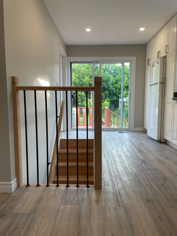 2 bdrm single family home quiet street w/yard 2000 util Long Term