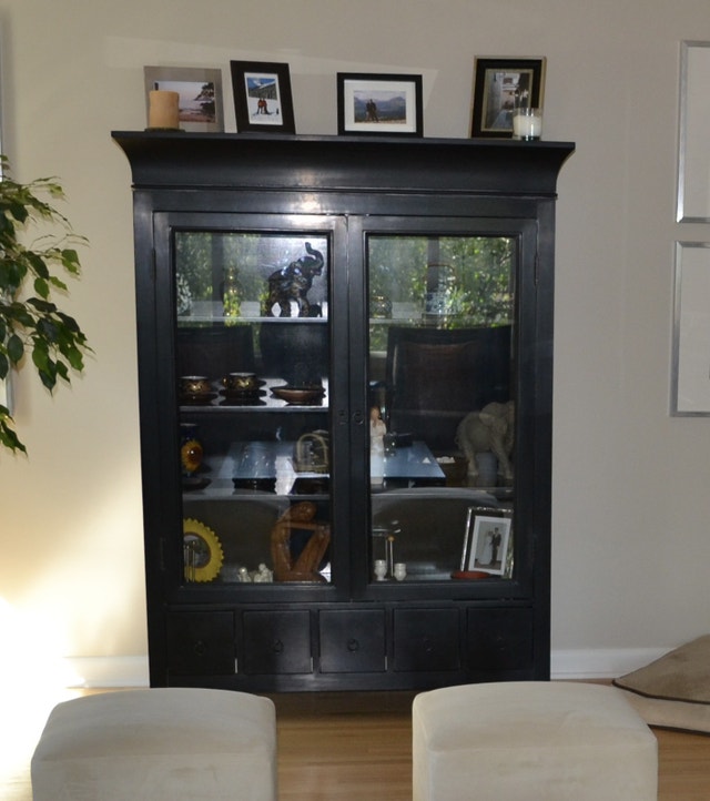 Display Urban Barn **SOLD** Hutches & Display