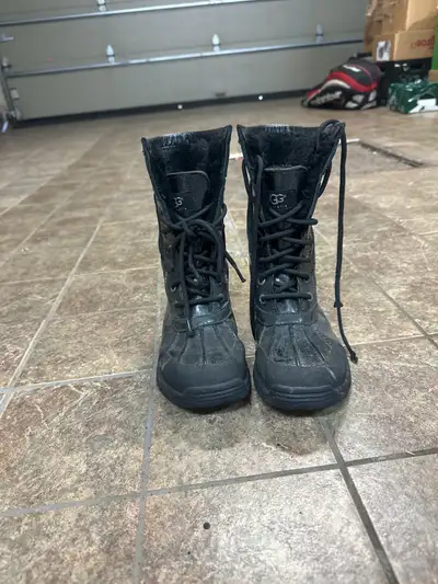 Black Ugg boots with sparkles size size USA 3
