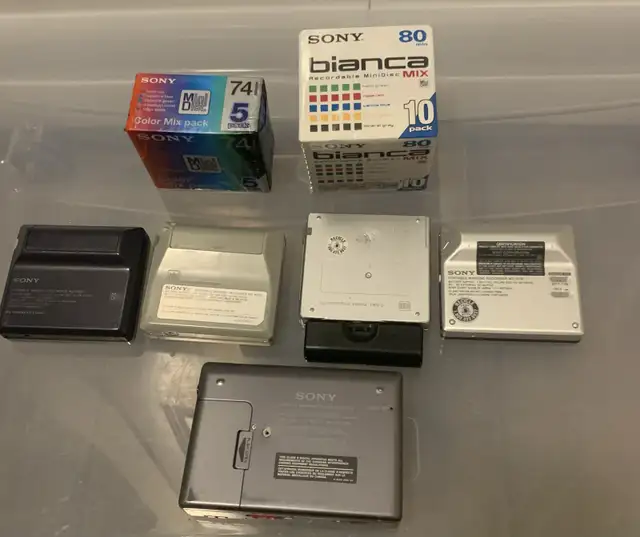 Sony MD MiniDisc Players Walkman Recorder in General Electronics in Burnaby/New Westminster - Image 8