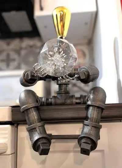 Lampe artisanale de type industrielle, parfait pour amateur de, View more