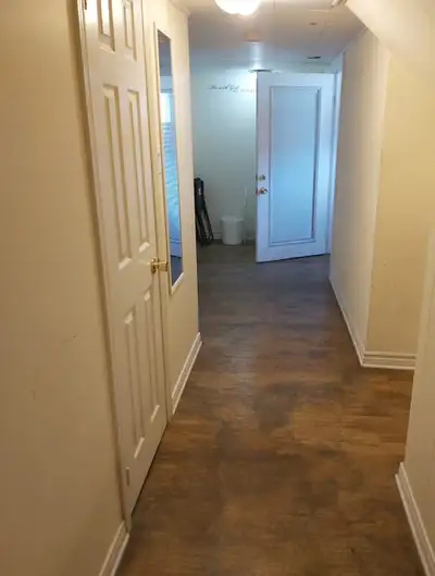 June 1st AVAILABLE NOW!! 2-bedroom, 1 bath apartment in BRAMPTON