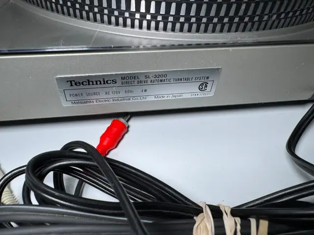 Technics SL3200 Direct Drive Turntable w Shure M91ED Cartridge in Stereo Systems & Home Theatre in City of Toronto - Image 11