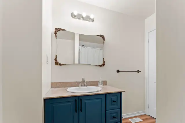 Private Bedroom & Living Room for Rent in Room Rentals & Roommates in Oshawa / Durham Region - Image 12