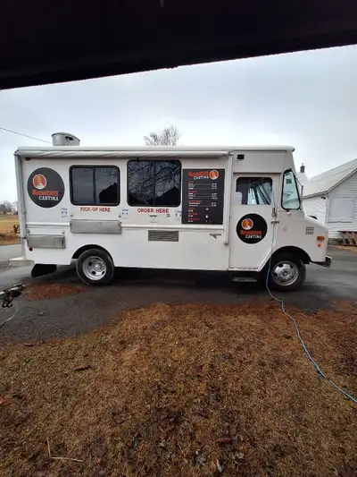Food truck for sale in Russell Ont