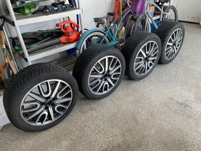Set of 4 rims from a 2019 Mini Countryman John Cooper Works. OEM rims bought with vehicle when new....