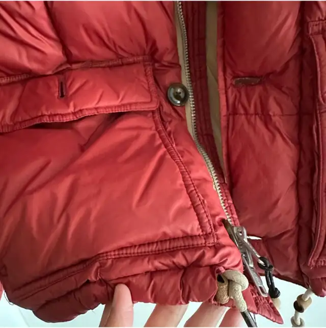 Abercrombie & Fitch Puffer for men in Women's - Tops & Outerwear in City of Montréal - Image 4