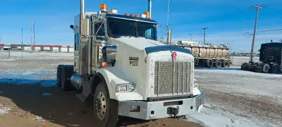 FOR SALE: 2014 Kenworth T800 – Hydraulic Pump – $80,000 Specs & Features: Year: 2014 Make/Model: Ken...