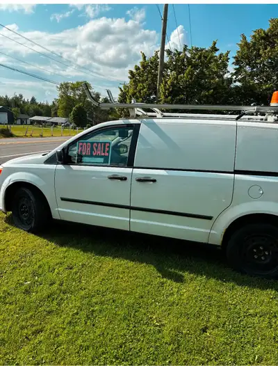 V6 New summer tires New MVI New battery Comes with 2 yr old winters on rims Back up camera Back up b...