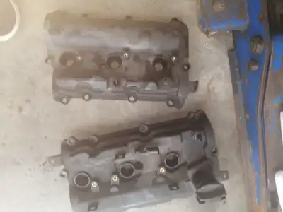 Infiniti G37 / nissan 370z vq37hr oem valve cover in good shape nothing broken 90$ for both