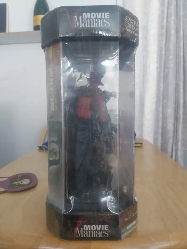 Lord of darkness figurine in Arts & Collectibles in Laurentides - Image 4