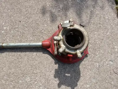Rigid 65R Manual Receding Pipe Threader, View more