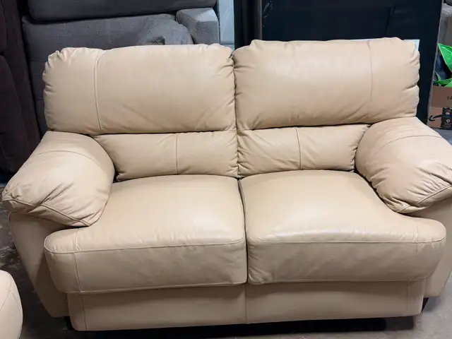 Genuine Leather Couch Set in Couches & Futons in Edmonton - Image 6