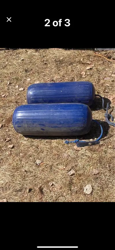 Bumpers for your boat.Two Bumpers poly form.Less than half price on Amazon.HTM 3 27x11 inch Good con...