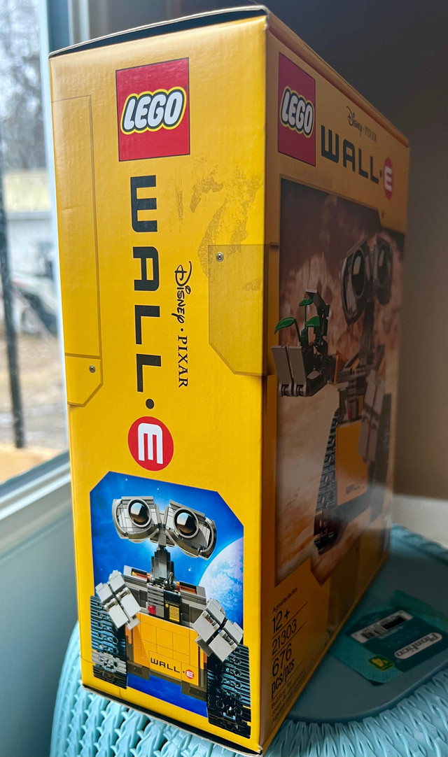 Sealed Lego Wall-E Set #21303 - L@@K! in Toys & Games in Petawawa - Image 2