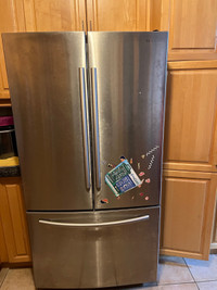 36” Samsung refrigerator ( no delivery, pick up only) 