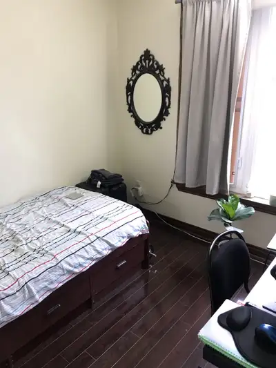 Room for Rent Lakeshore and Kipling